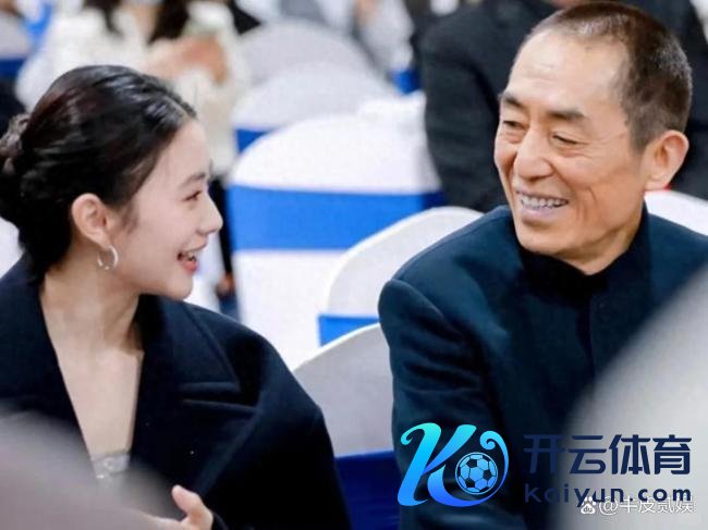 刘浩存终于换掉了微商头像